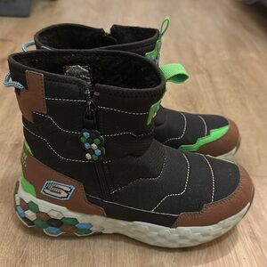 Skechers Kids Black and green Minecraft winter boots